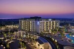 Doubletree by Hilton Abu Dhabi Yas Island Residences (30/2, Sheikh Khalifa Bin Zayed Al Nahyan Highway Street, Yas Island South, Yas Island, Abu Dhabi), hotel