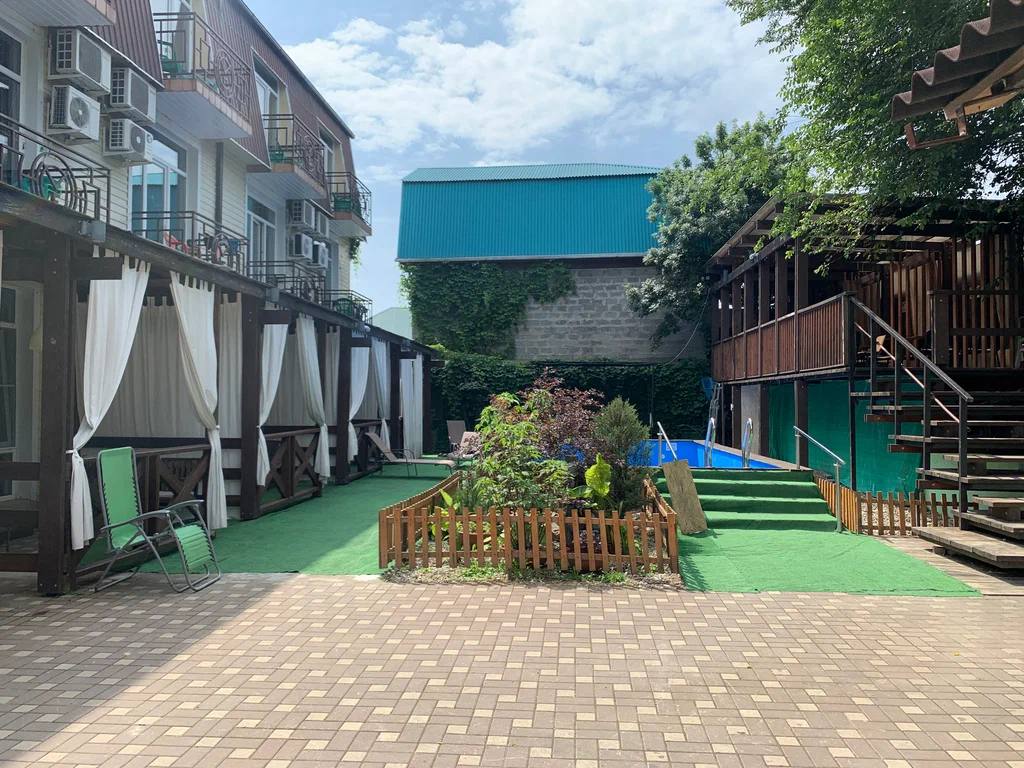 Фото отеля 1