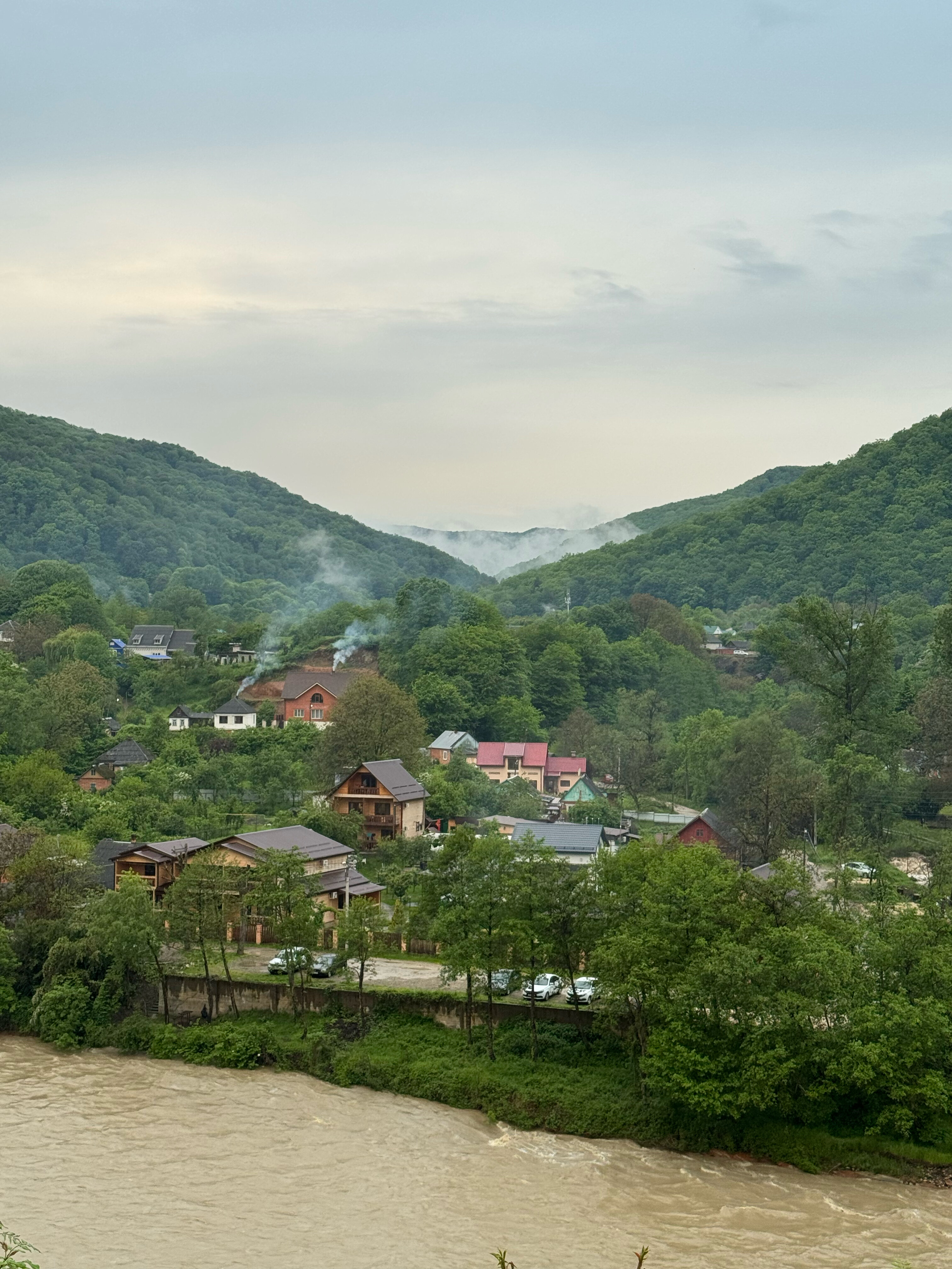 Фото Дом у реки