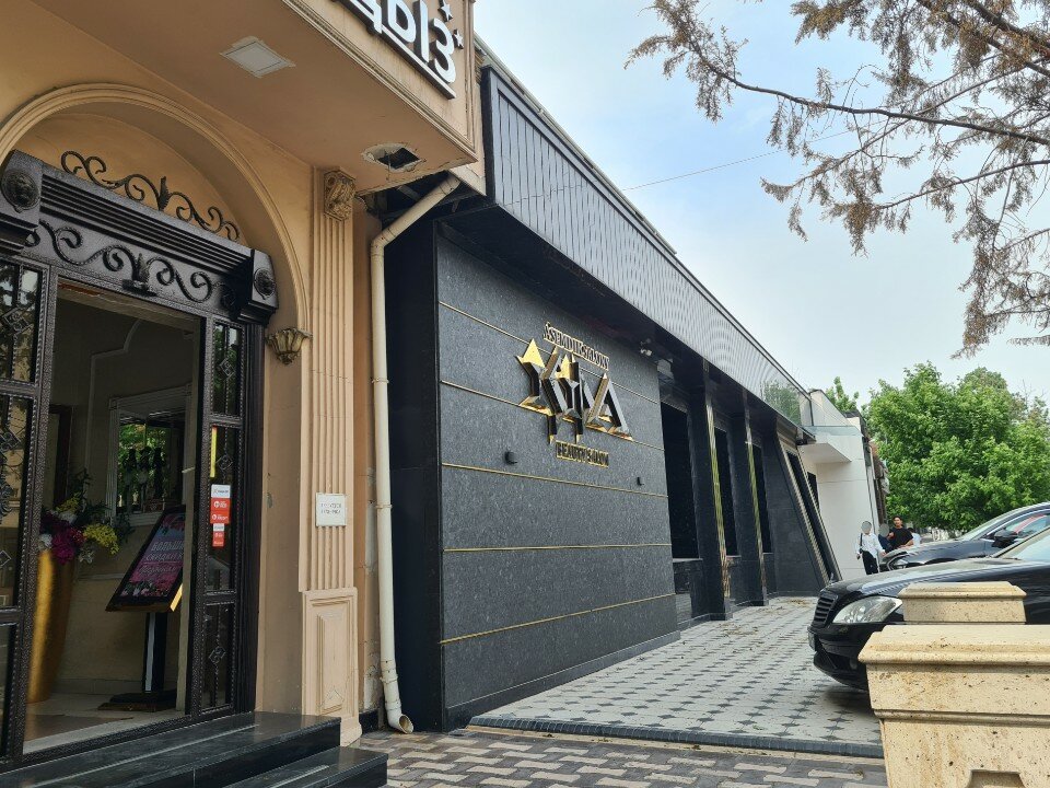 Әлеуметтік желідегі жетілген жалаңаштар