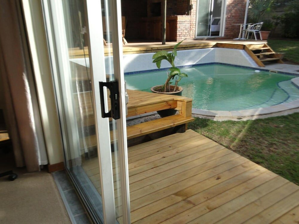 Фото Bluewater Beach Accommodation