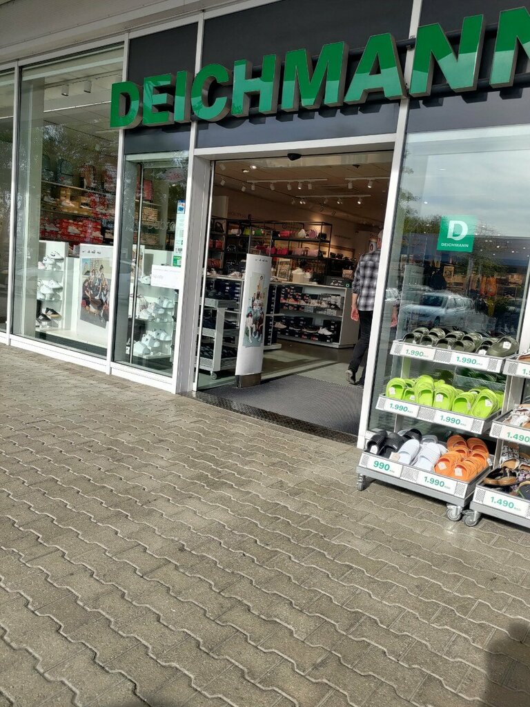Shoe store Deichmann, Pančevo, photo