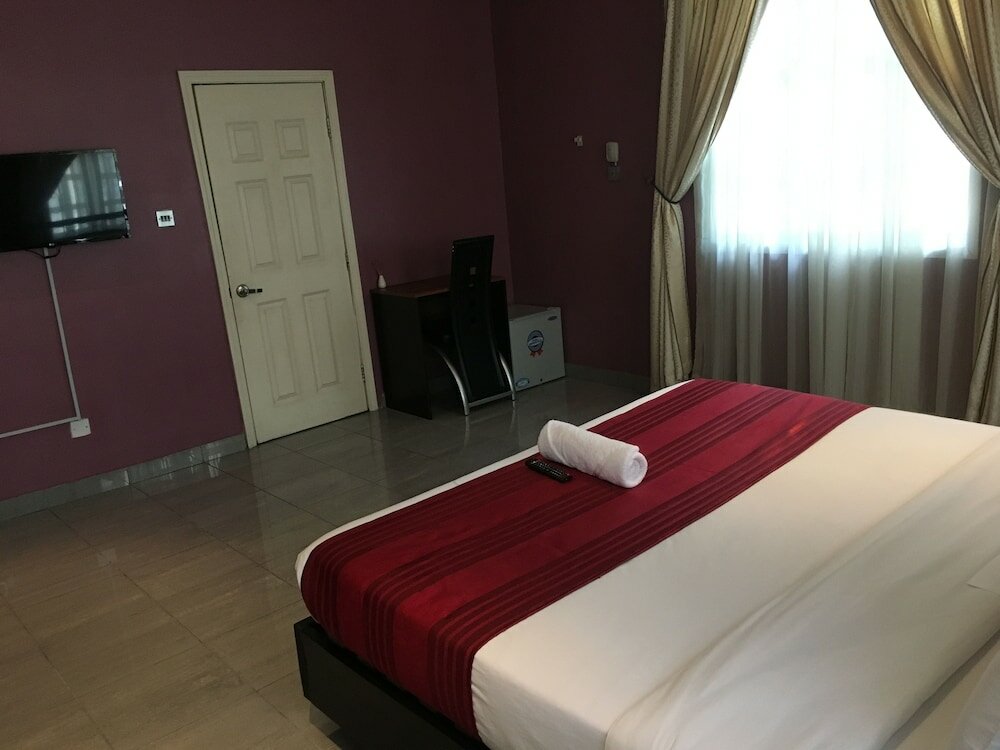 Фото Bates Place Apartments