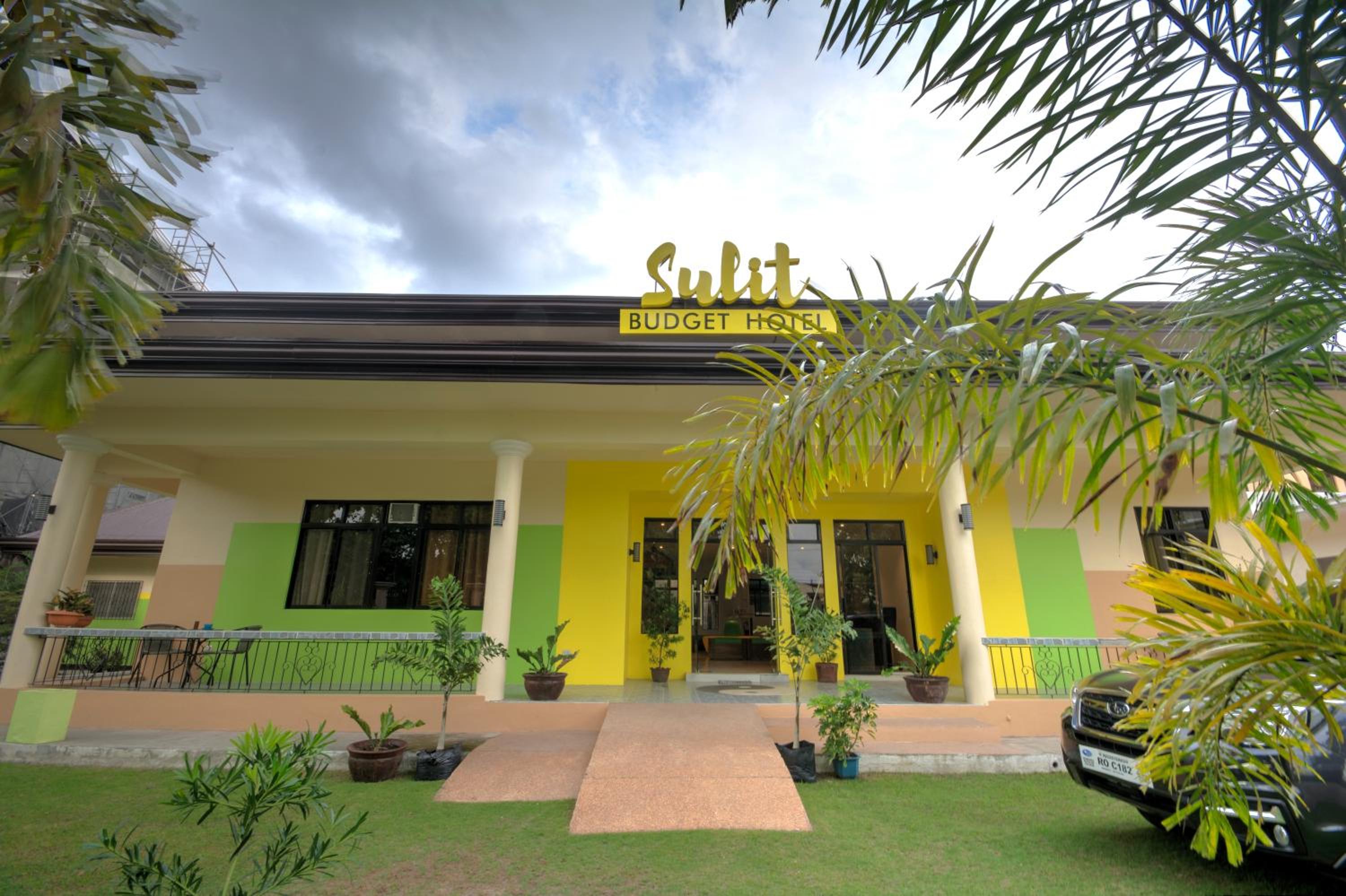 Фото Sulit Budget Hotel