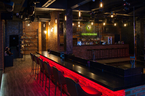 Yalangoch koreys erkaklari