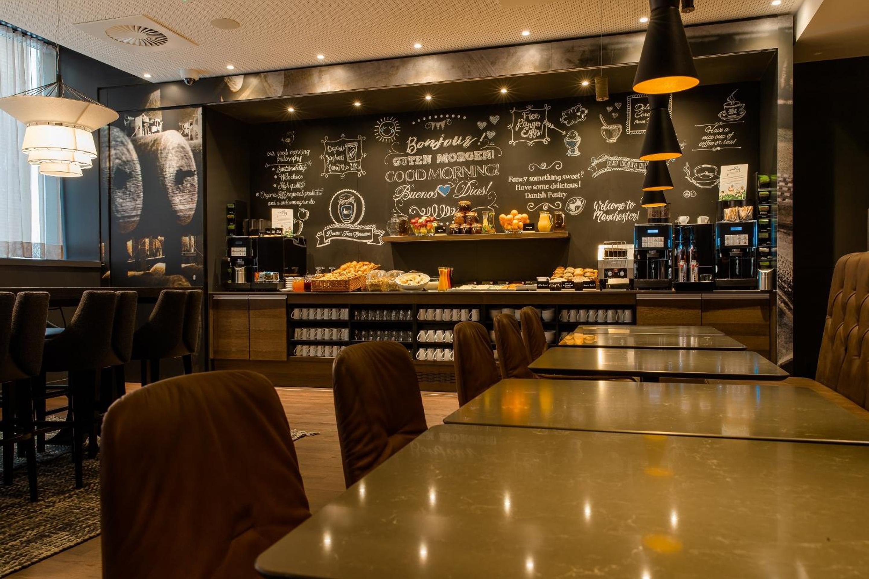 Фото Motel One Manchester - Royal Exchange