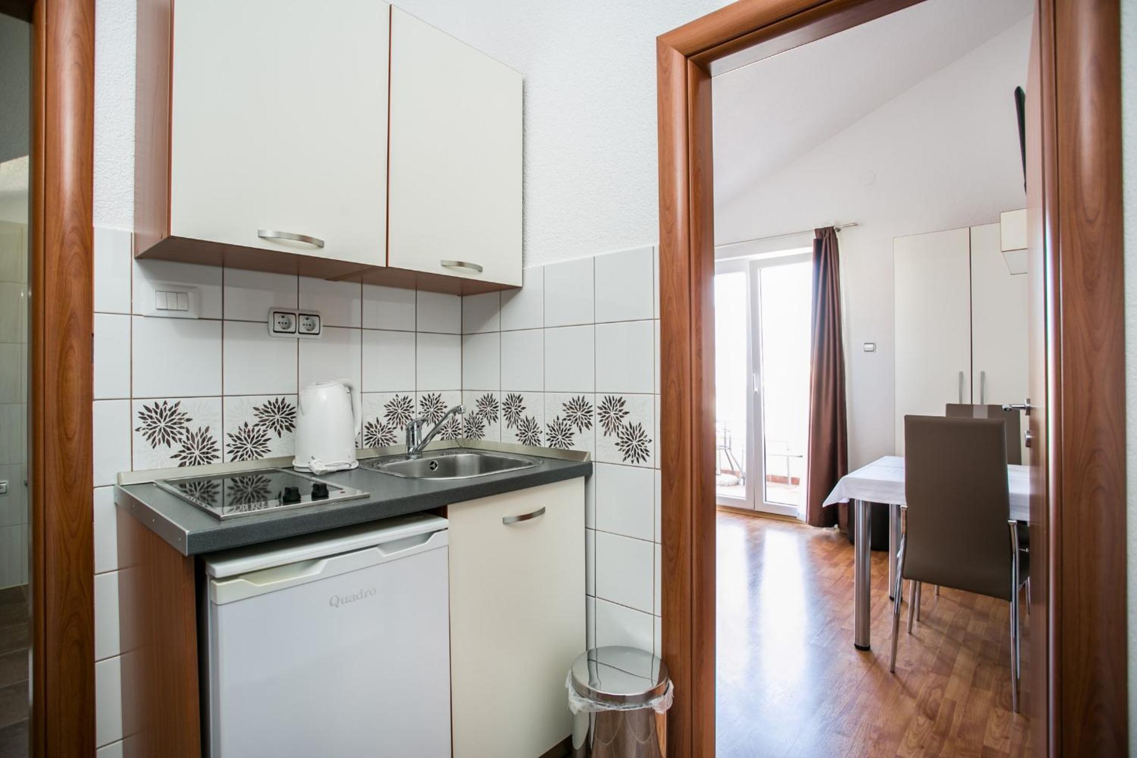 Фото Kaja - right next to the beach