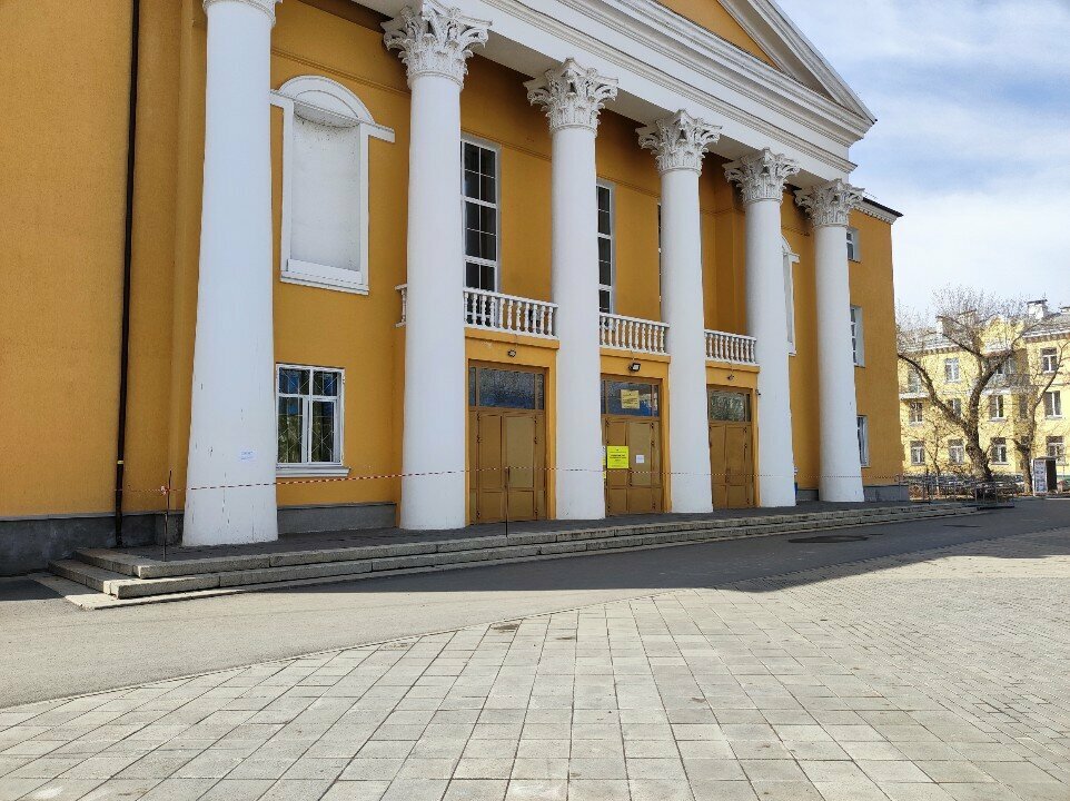 House of culture Palace of Culture of the Chelyabinsk plant of metal structures, Chelyabinsk, photo