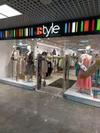 D-style (Komsomolskaya Square, 6), clothing store