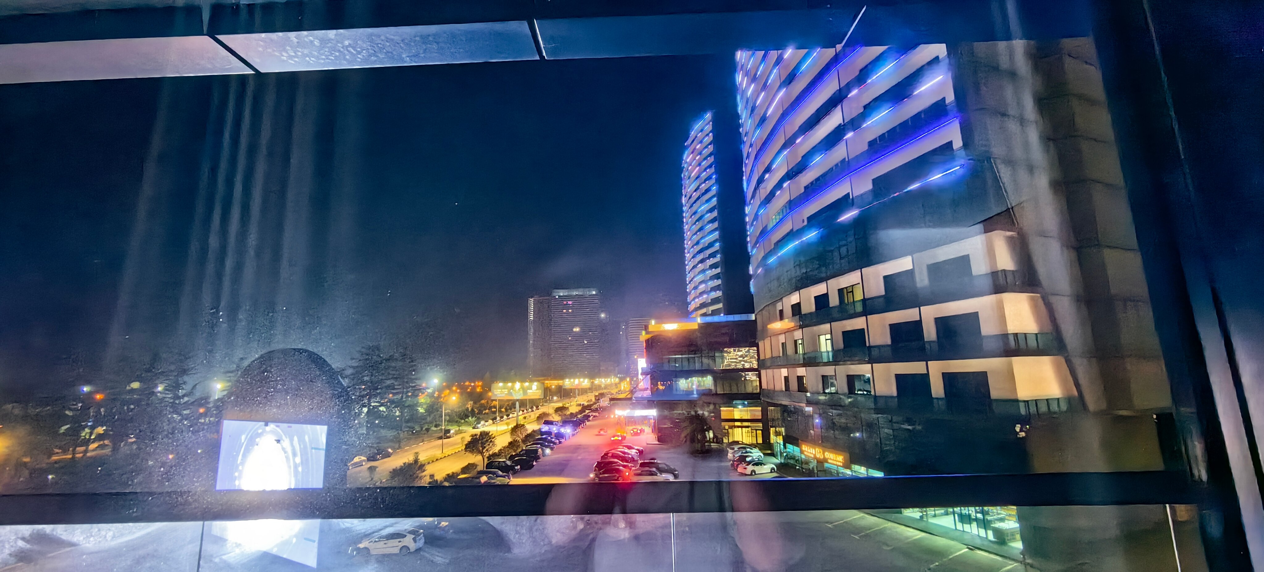 Фото The Grandeur Hotel