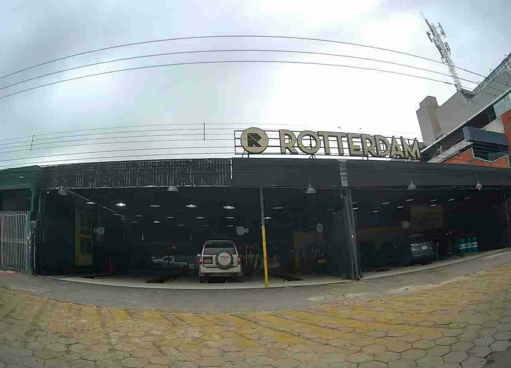 Auto studio Rotterdam Auto Servicios, Santa Cruz de la Sierra, photo