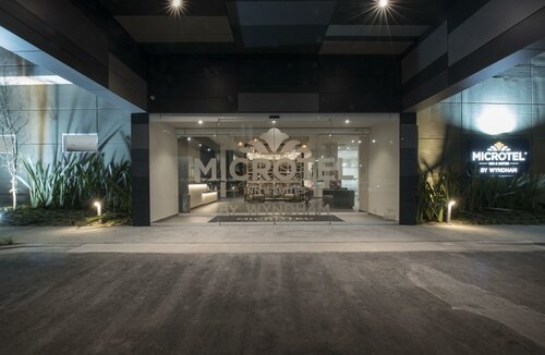 Гостиница Microtel Inn & Suites by Wyndham Irapuato