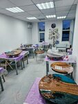 Мастерская столов из эпоксидной смолы Каталины Мартель (Entuziastov Highway, 31с38), courses and master classes