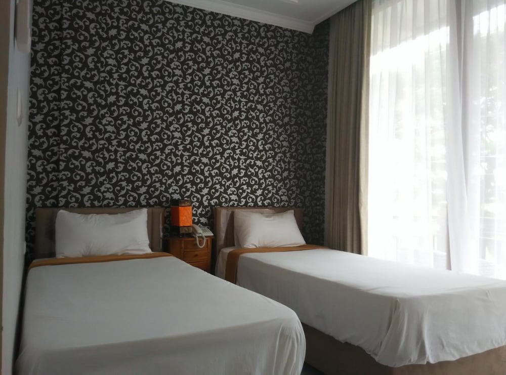 Фото Hotel Wahyu Dana