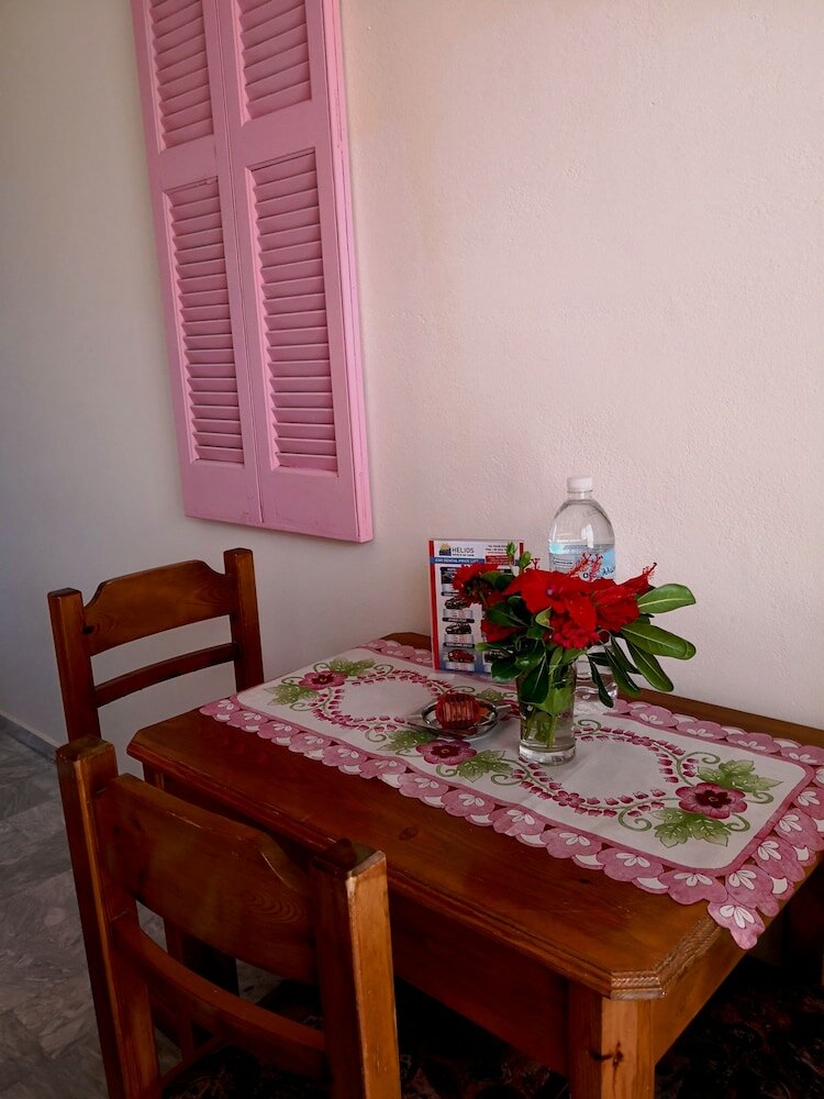 Фото Yiannis Apartments