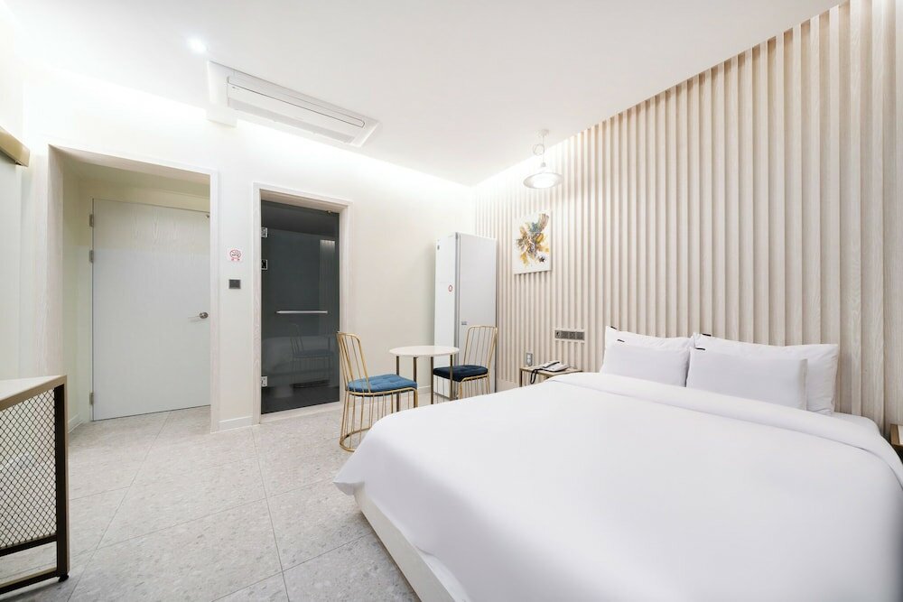 Фото Divine Hotel