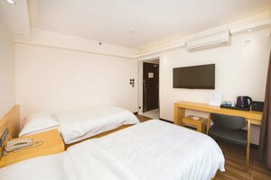 Гостиница San Tung Fong Commerical Inn South Wing