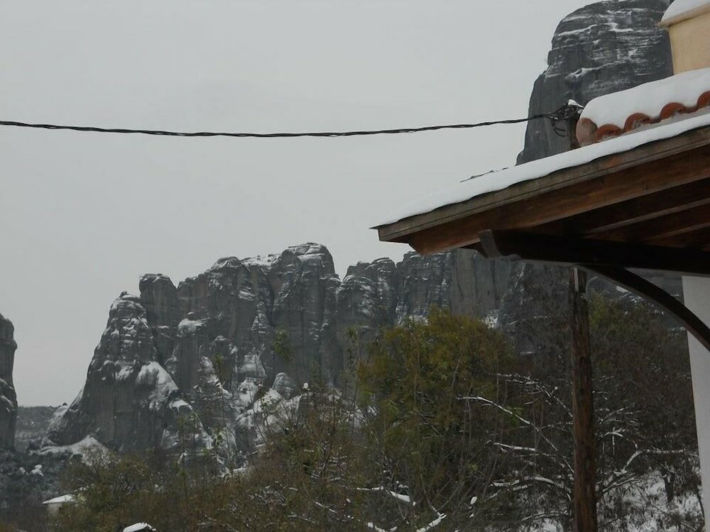 Фото Gogos Hotel