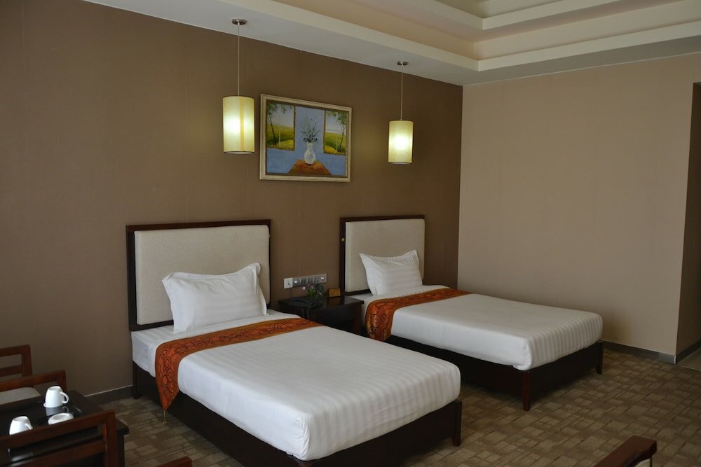 Фото Kololo Courts Hotel & Restaurant