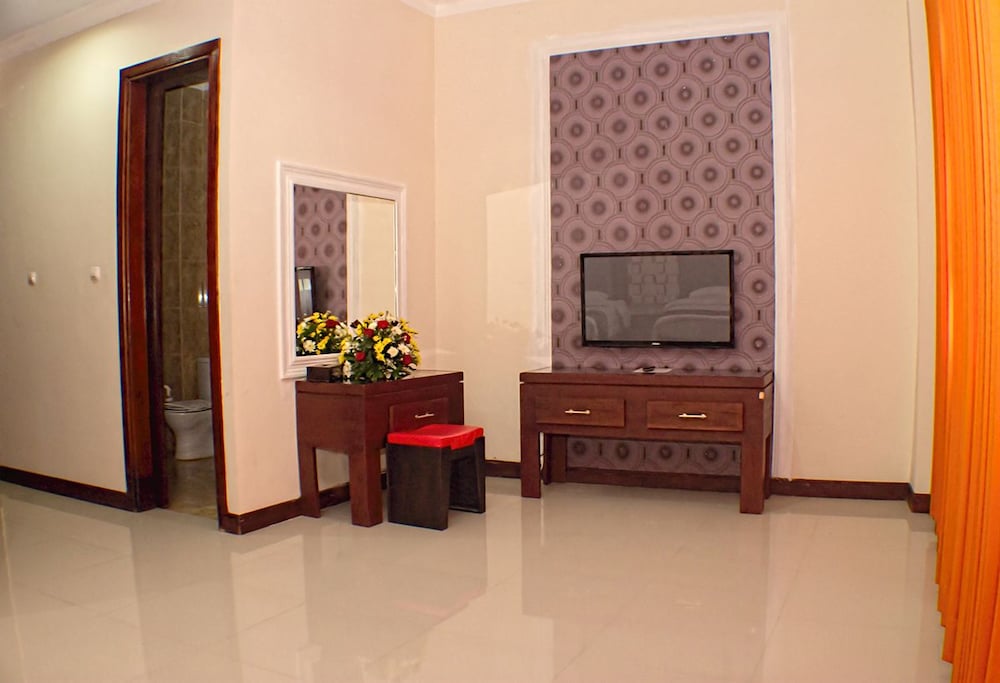 Фото Grand City Batu Hotel