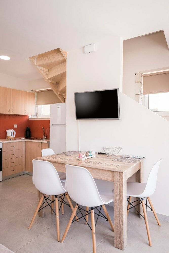 Фото Athina Apartments