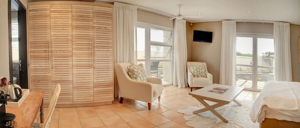 Фото Abalone Guest Lodge