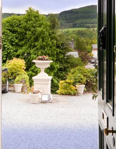 Фото Craigroyston House & Lodge