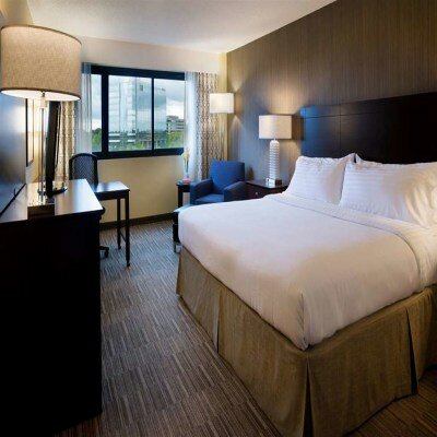 Фото Hilton Nashville Airport