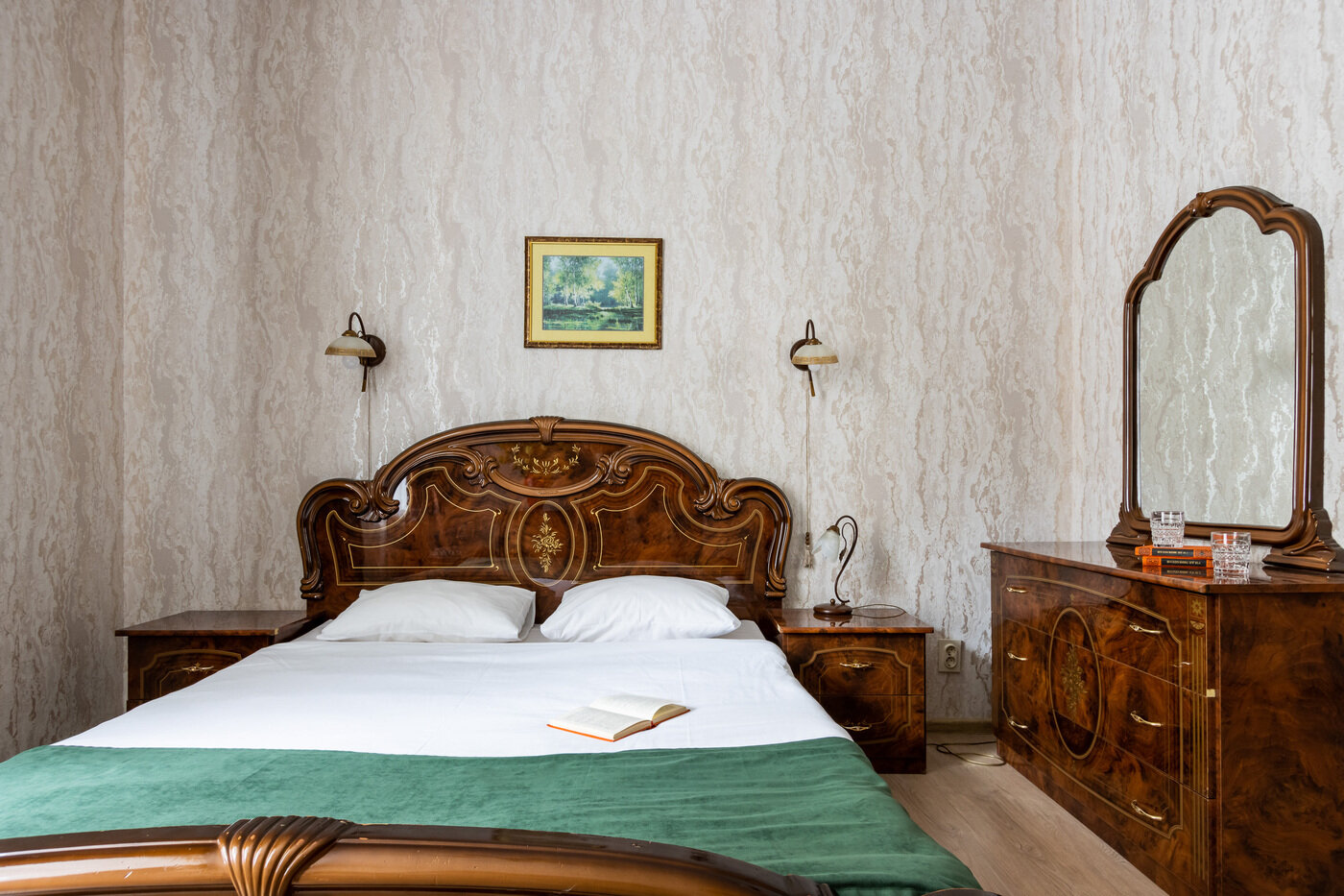 Фото Номера на Площади Восстания