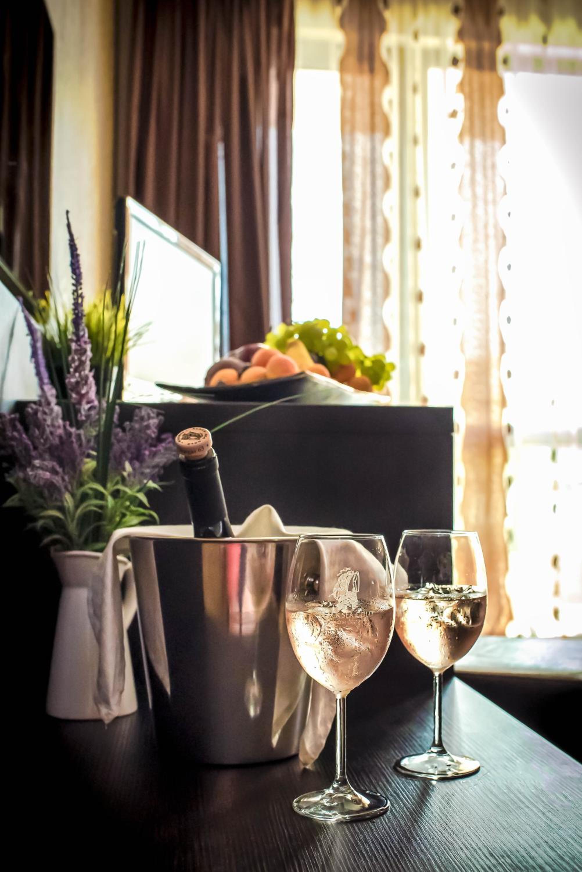 Фото Централ Плаза Поморие