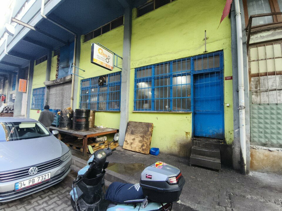 Metalwork Erva Manual Lathe, Istanbul, photo