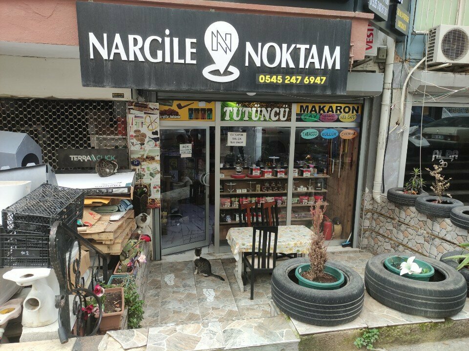 Tobacco and smoking accessories shop Nargile Spot, Izmir, photo
