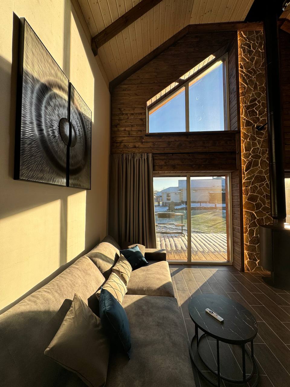 Фото White Grove