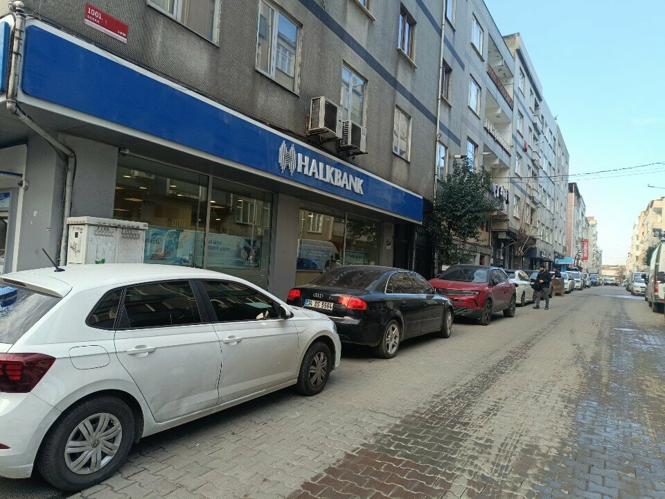 Банк Halkbank Beşyüzevler Şubesi, Стамбул, фото