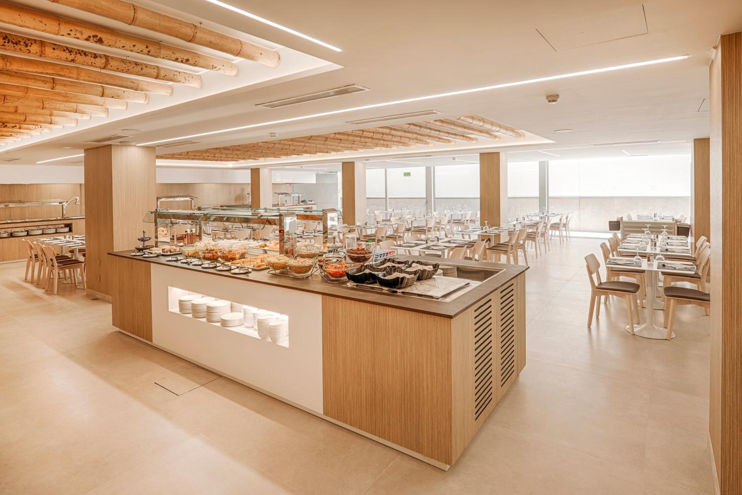 Фото Benidorm Centre Hotel - Только для взрослых