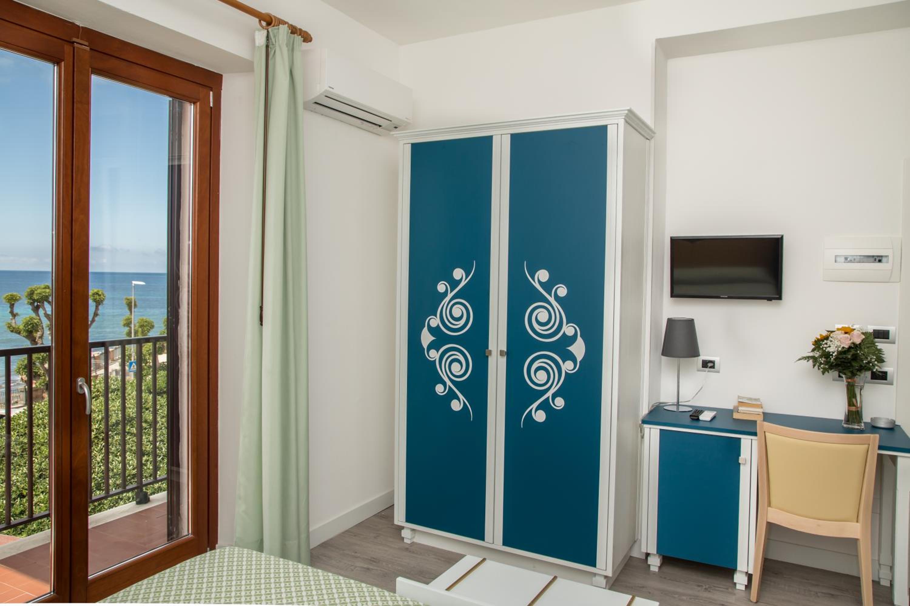 Фото Hotel El Balear