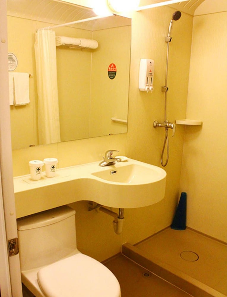 Фото Greentree Inn Beijing Yanqing Gaota Rd Express Hotel