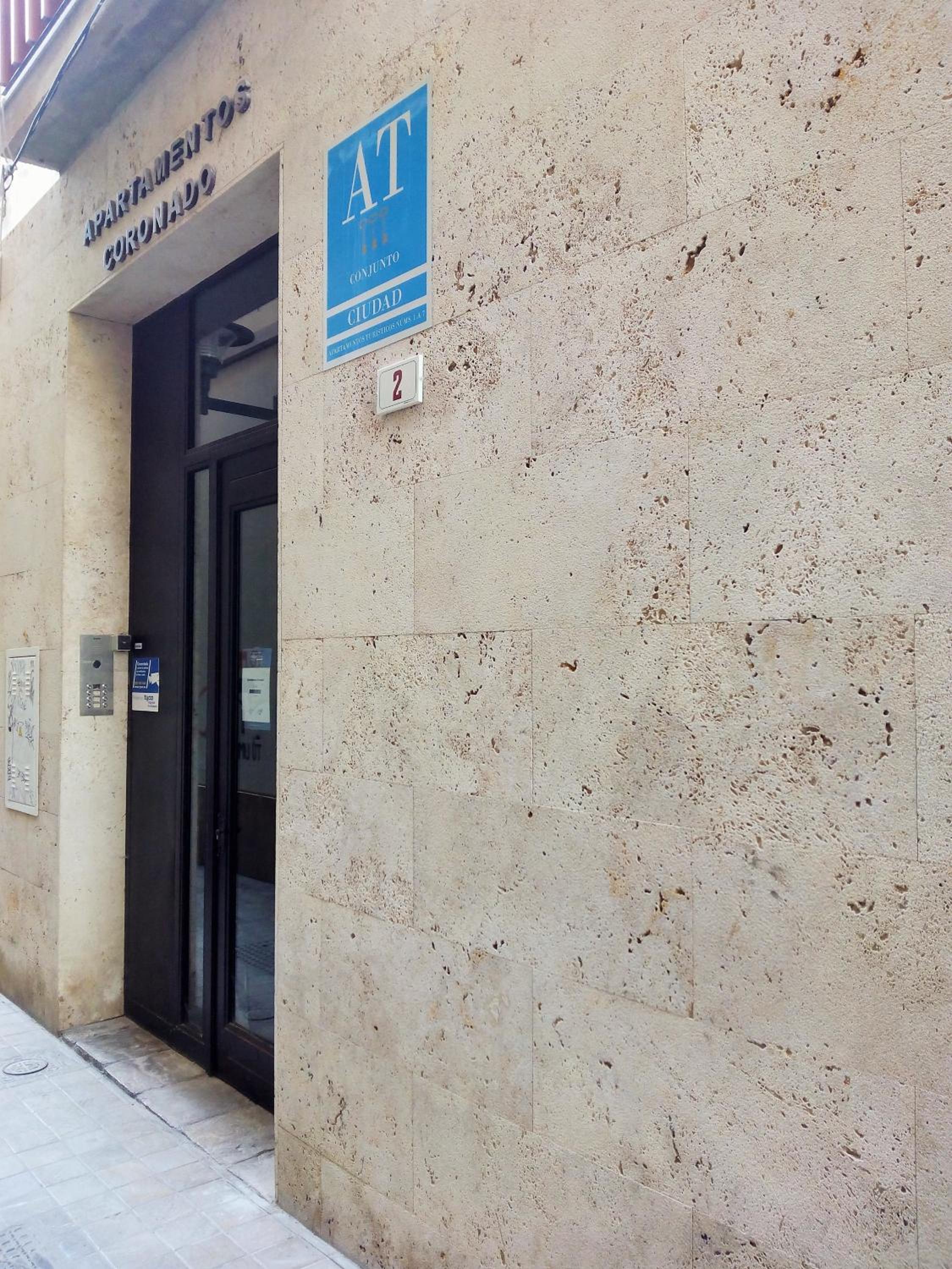 Фото Apartamentos Coronado