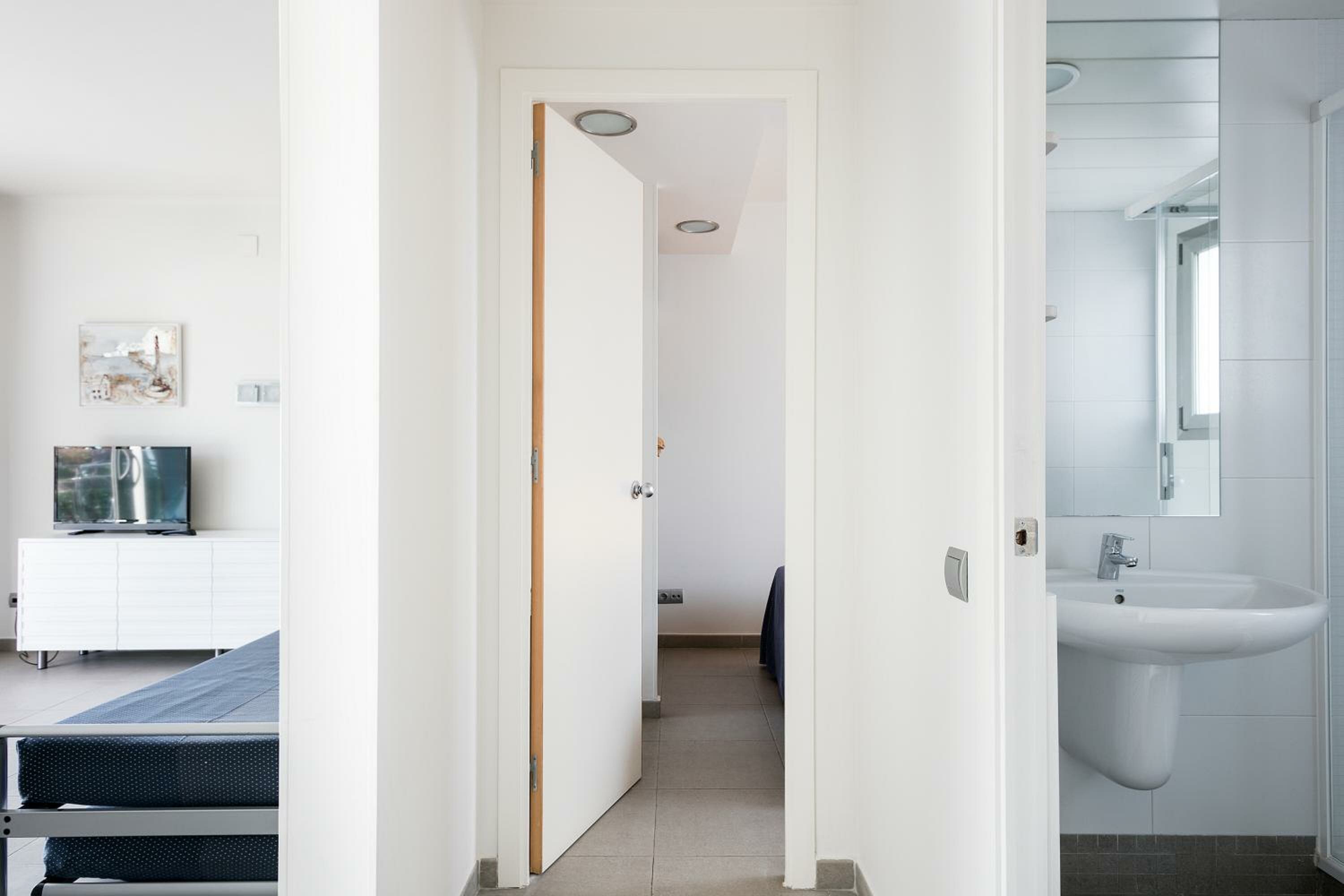 Фото Apartamentos Castellmar