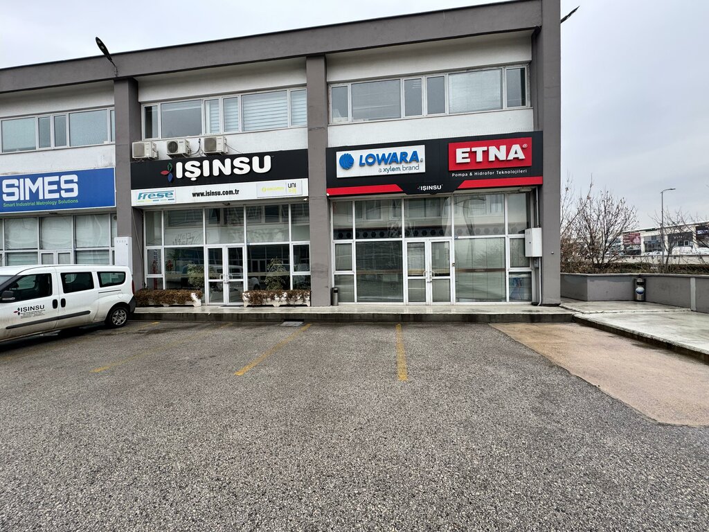 Construction equipment and machinery Isinsu, Ankara, photo