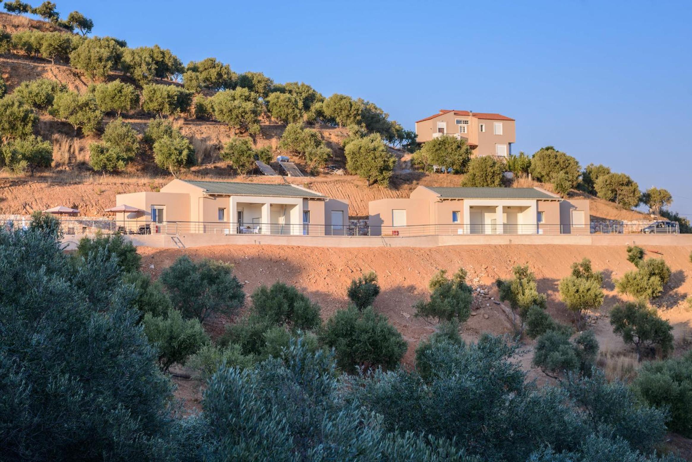 Фото Αksos Suites Accessible Accommodation