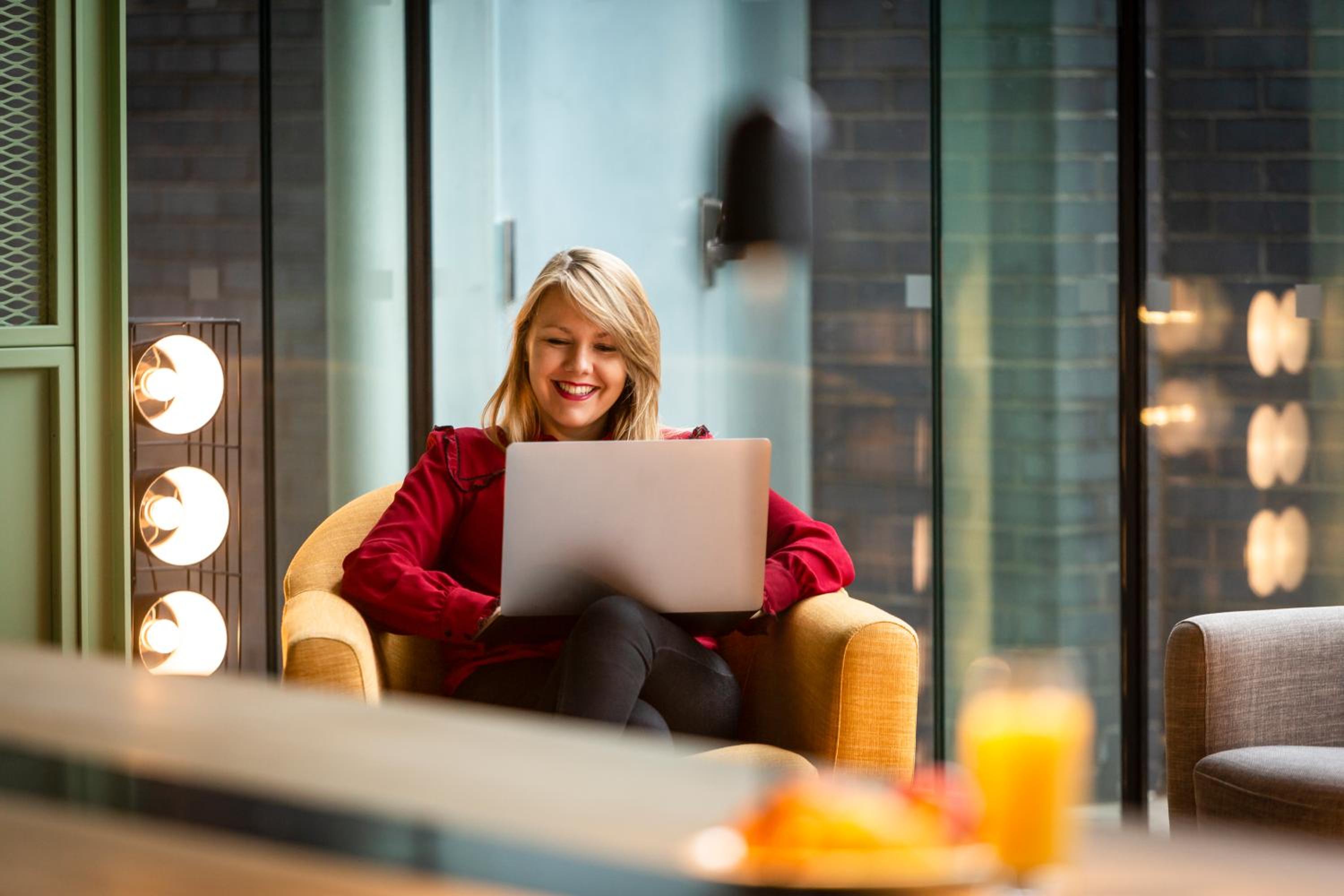 Фото Aparthotel Adagio London Brentford