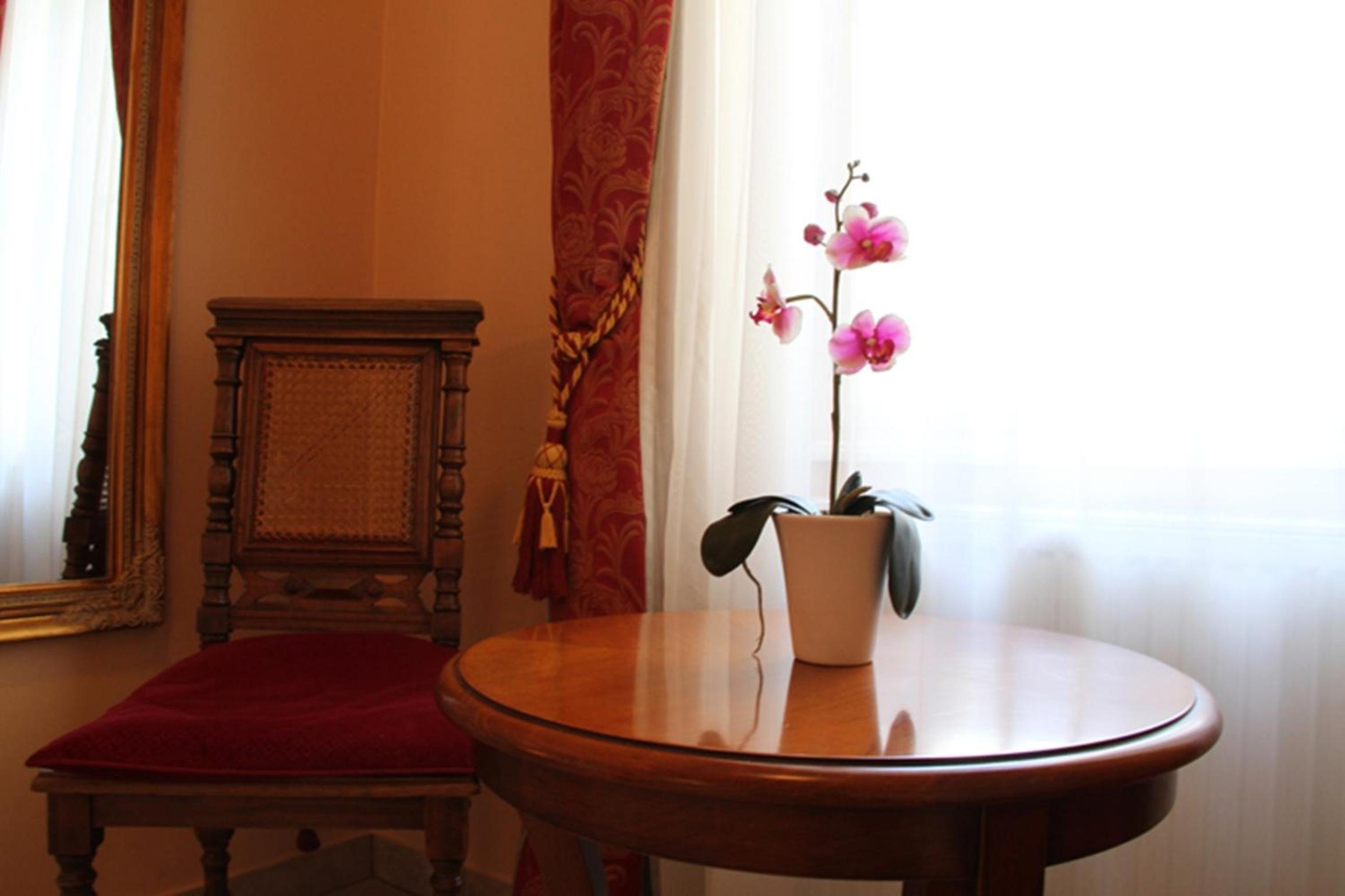 Фото Aparthotel Rothensteiner