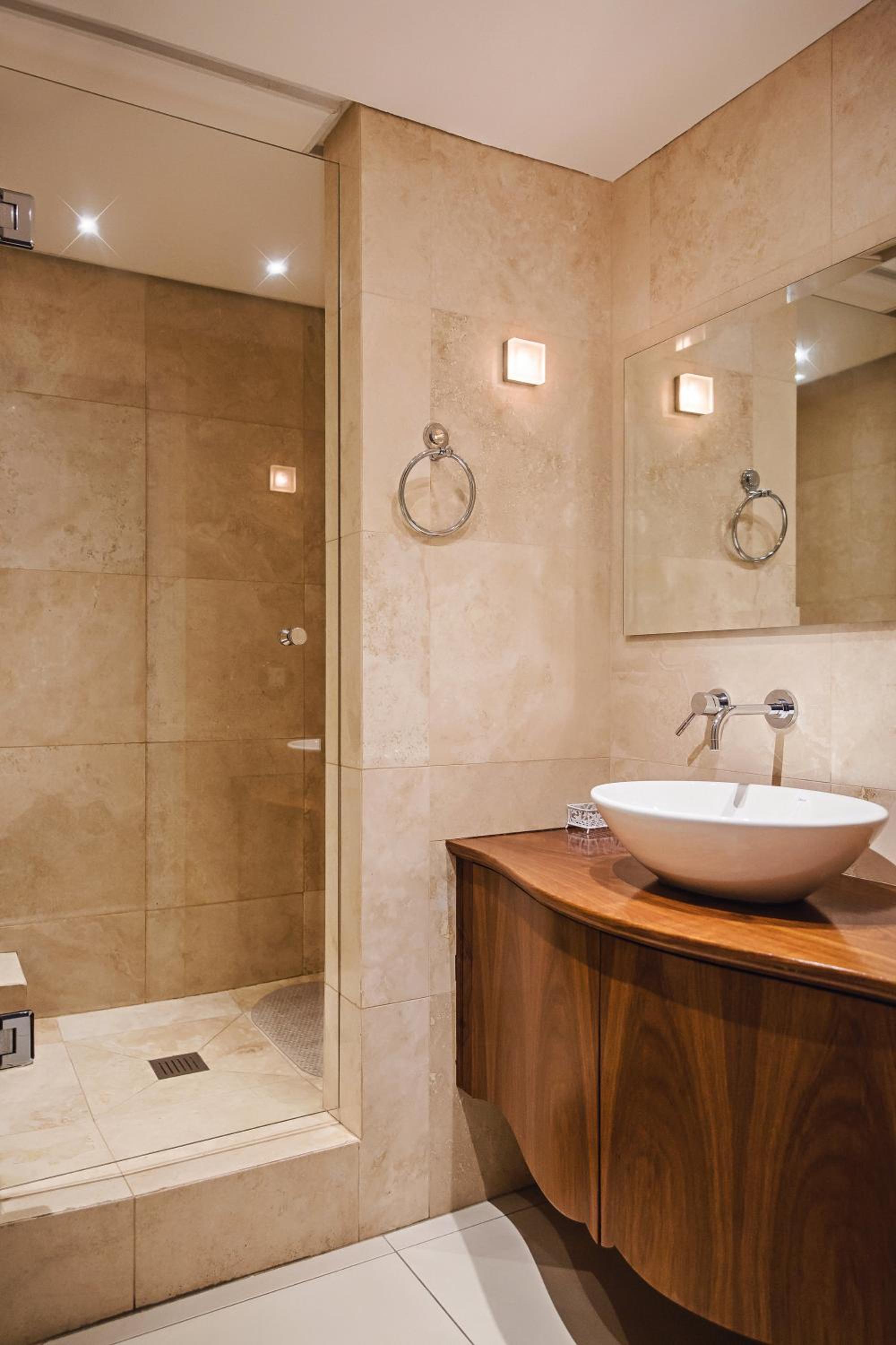 Фото The Granger