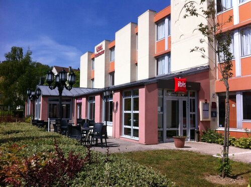 Гостиница Ibis Laon в Лане