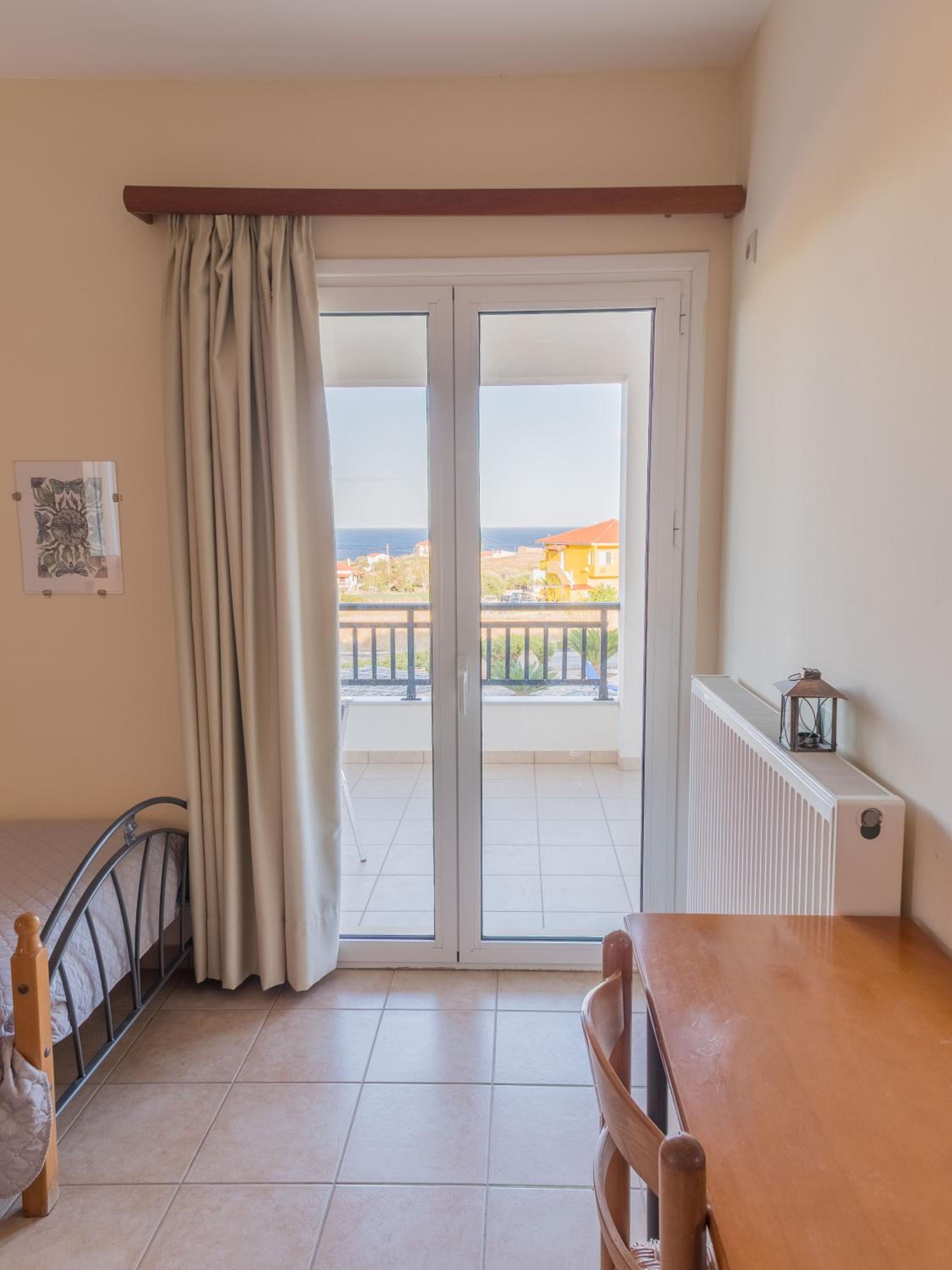 Фото Hotel Xifoupolis