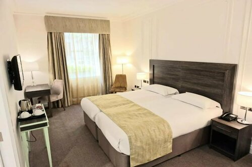 Гостиница Astor Court Hotel в Лондоне