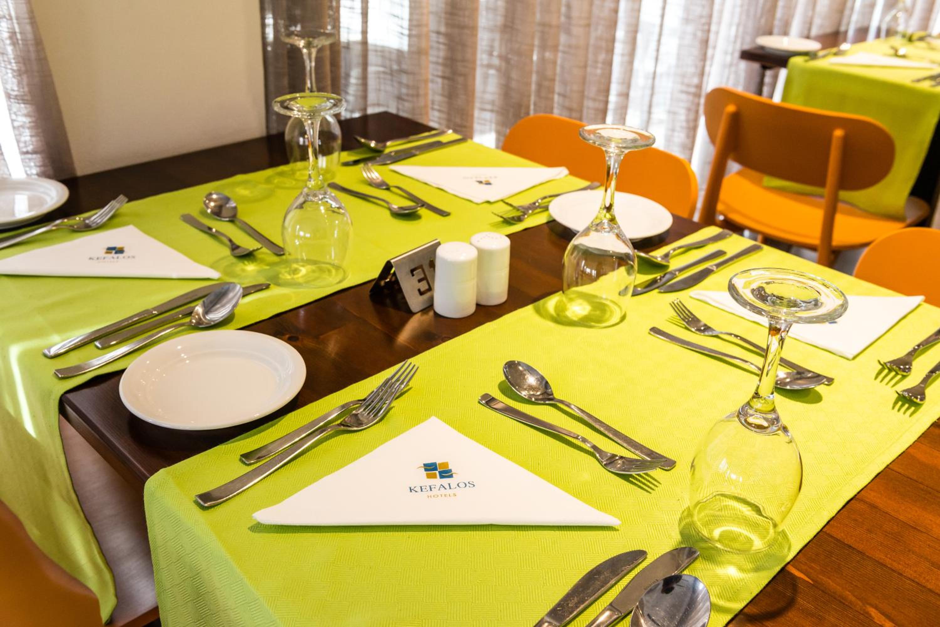 Фото Kefalos Damon Hotel Apartments