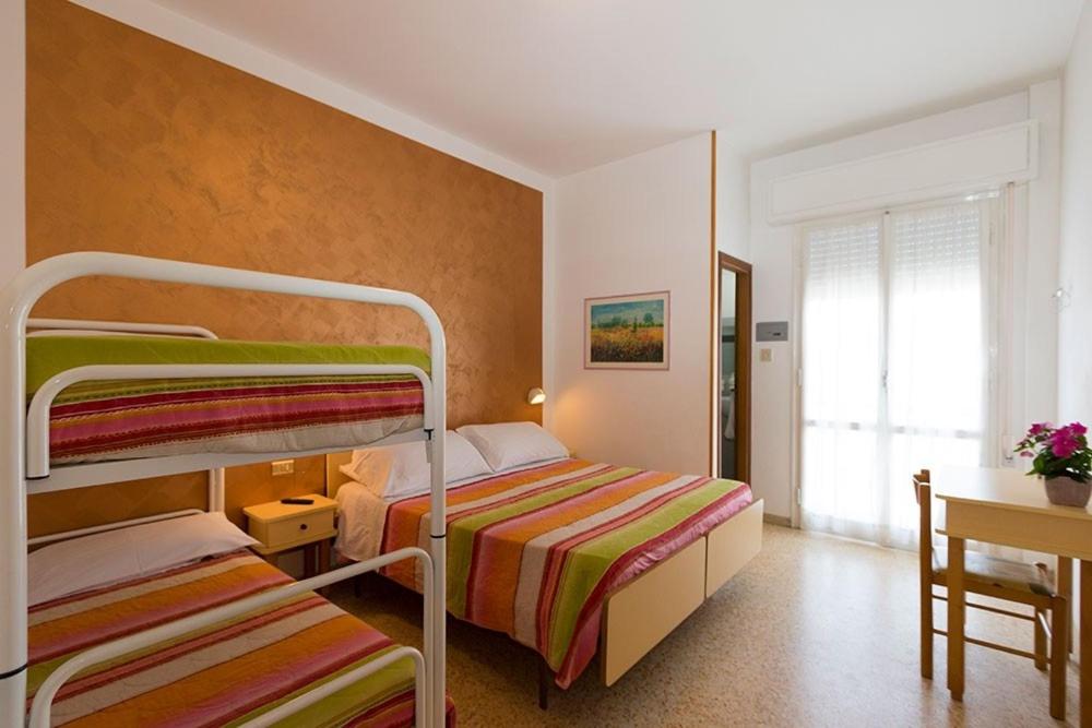 Фото Hotel Cosmos