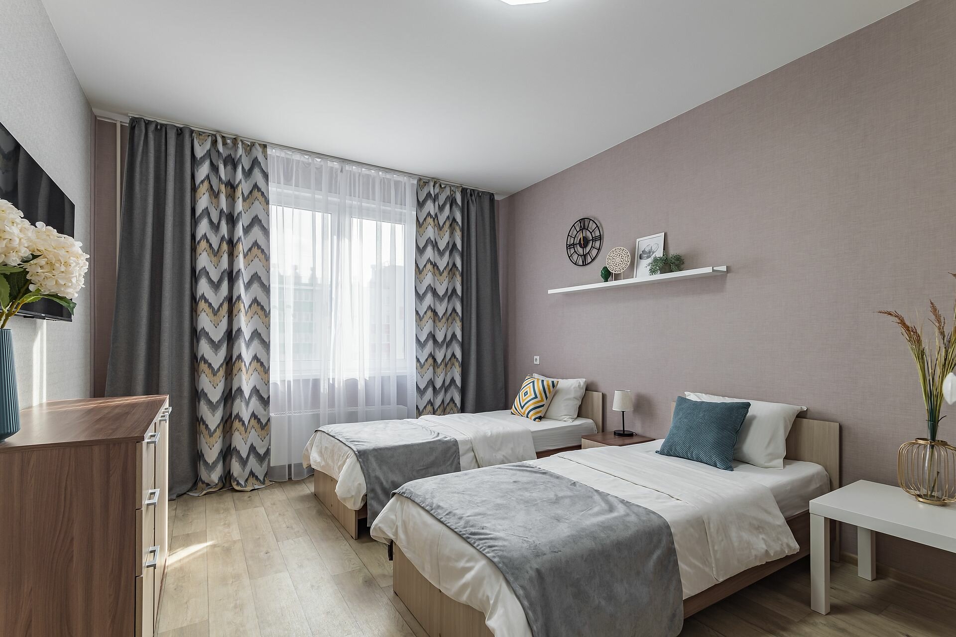 Фото Strelka на улице Бурнаковская 105